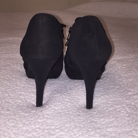 🥀Black suede booties🥀 - Picture 4 of 7